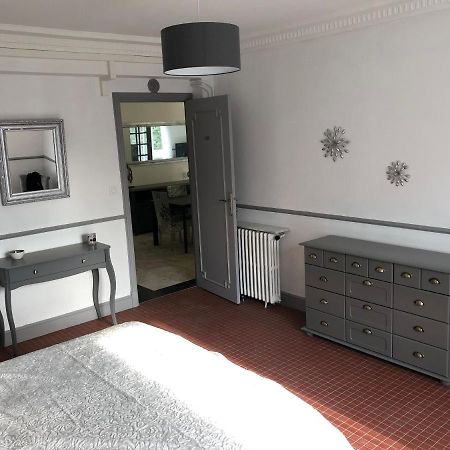Grand Appartement De Standing "Reve Du Soir" De 170 M2 350 M De La Gare Lourdes Exterior foto