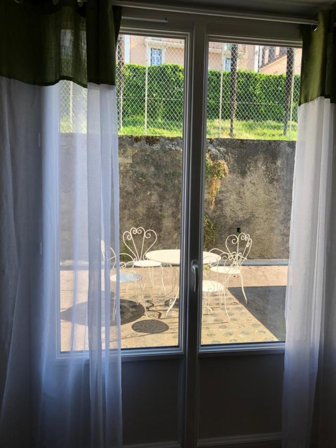Grand Appartement De Standing "Reve Du Soir" De 170 M2 350 M De La Gare Lourdes Exterior foto