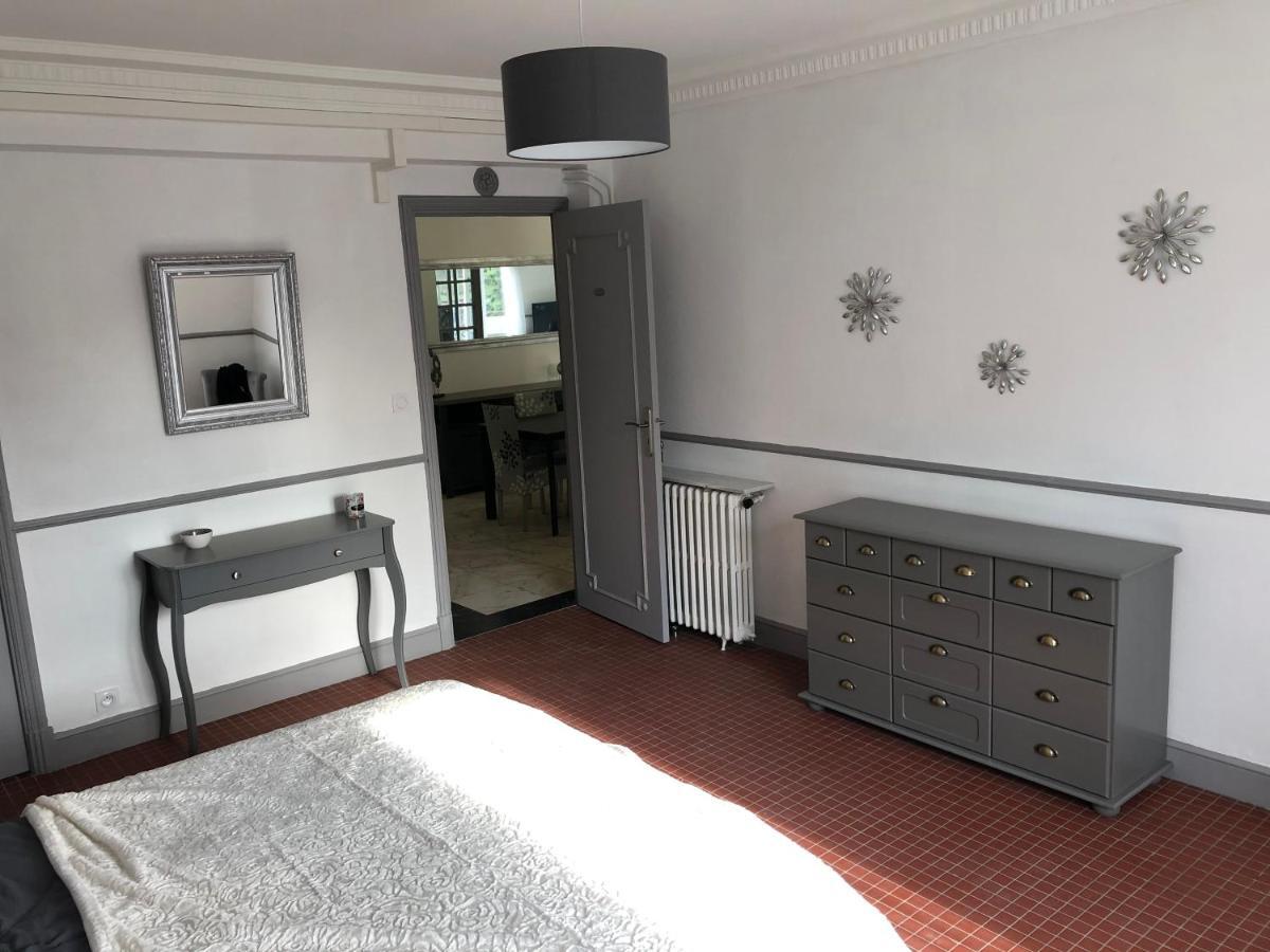 Grand Appartement De Standing "Reve Du Soir" De 170 M2 350 M De La Gare Lourdes Exterior foto