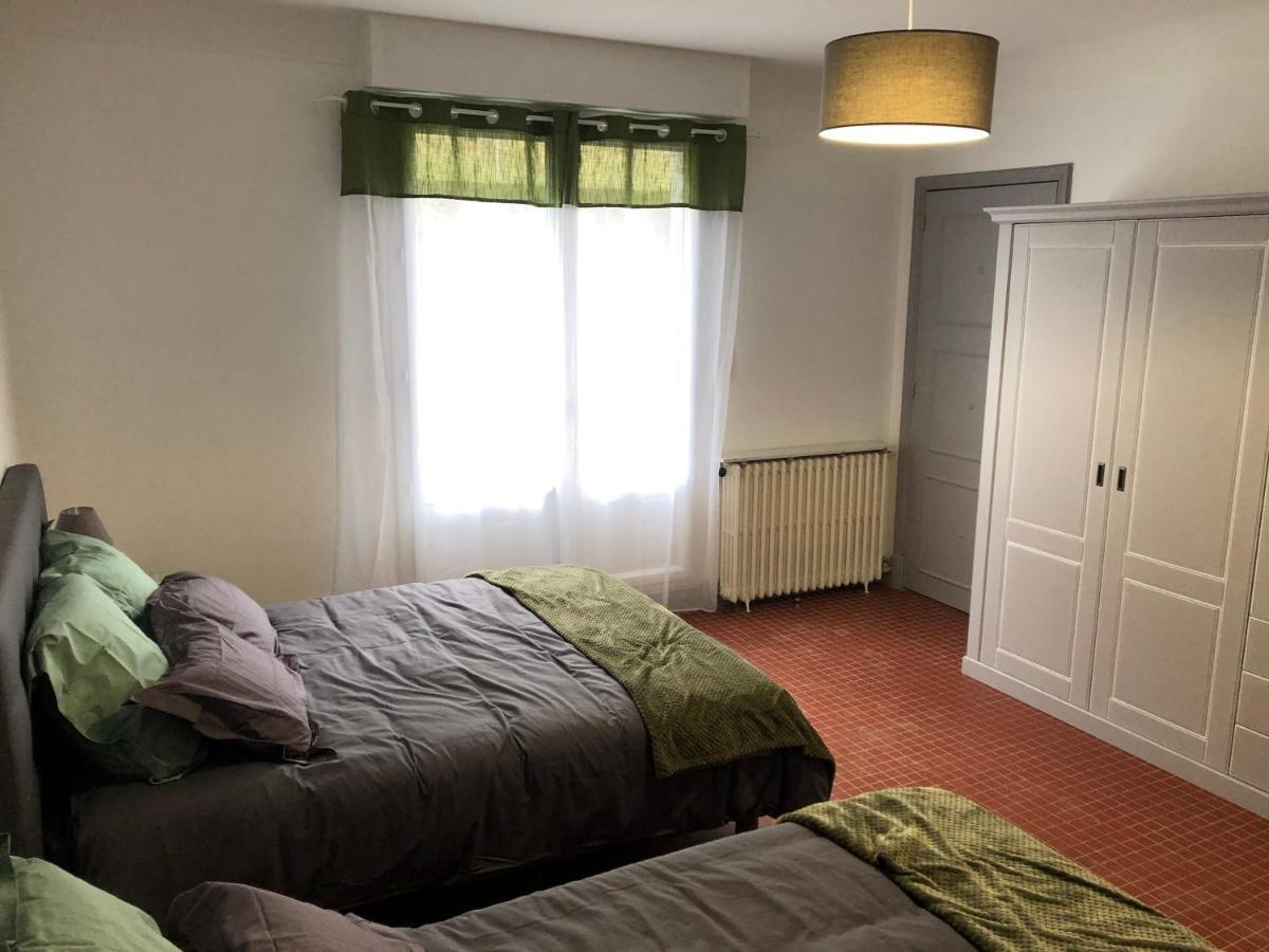 Grand Appartement De Standing "Reve Du Soir" De 170 M2 350 M De La Gare Lourdes Exterior foto